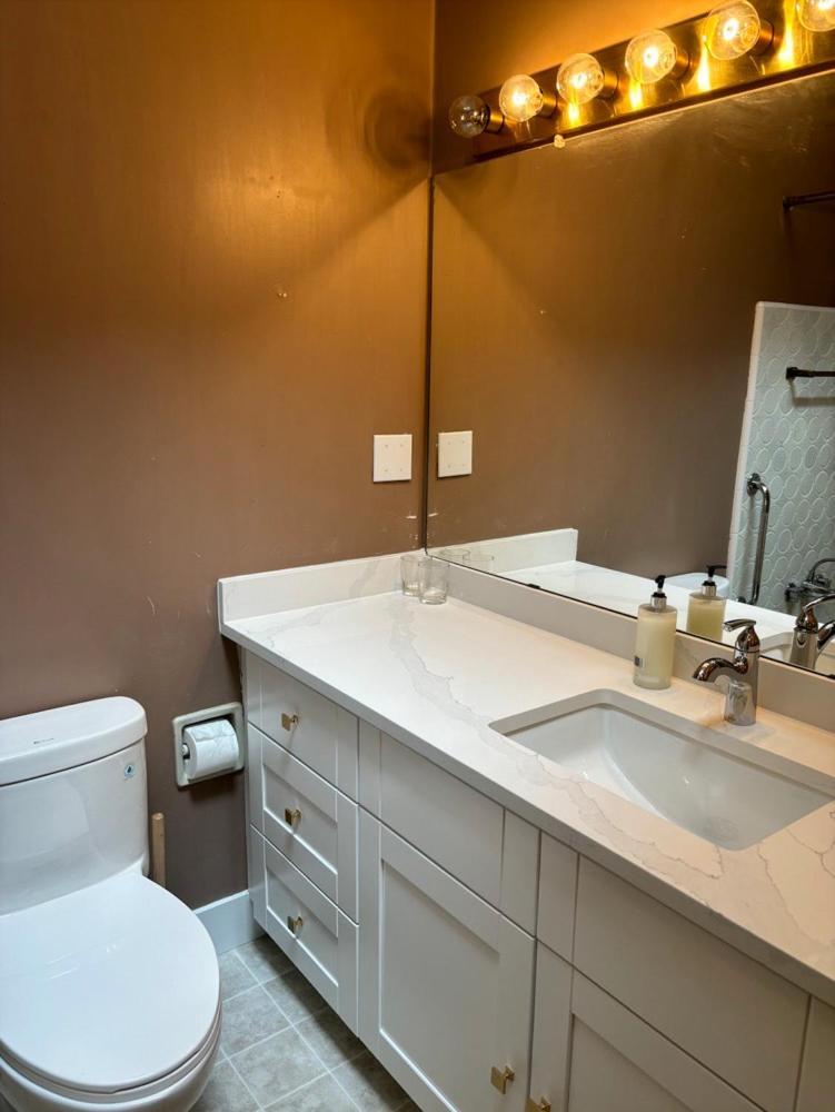 Cozy Retreat On Sandpiper Court - Room H With Share Bathroom Richmond Luaran gambar
